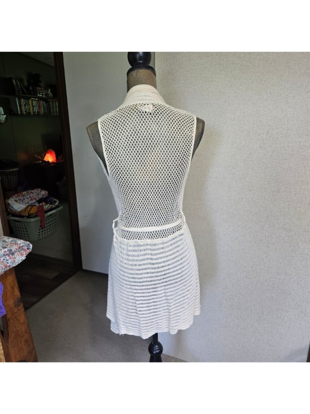 Mudd Y2K Large Beige Sleeveless Knit Vest Cardigan Duster
